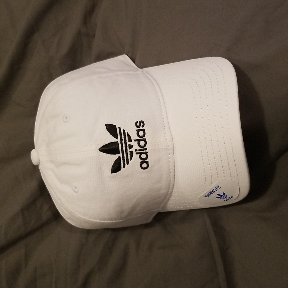Adidas Women's Fit Baseball Hat NEW